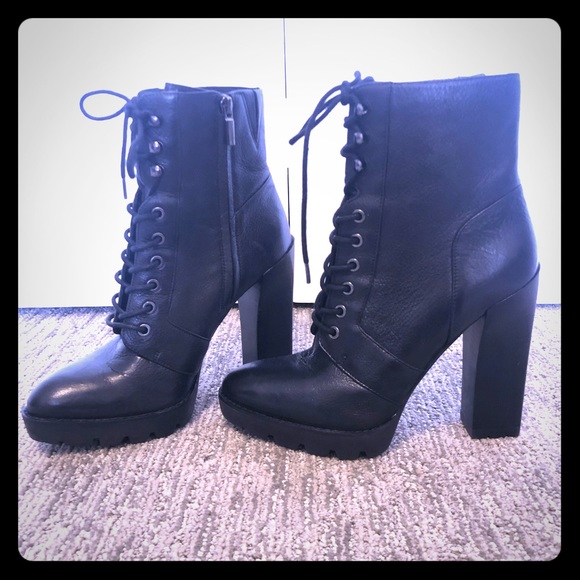 Boots - Picture 3 of 8